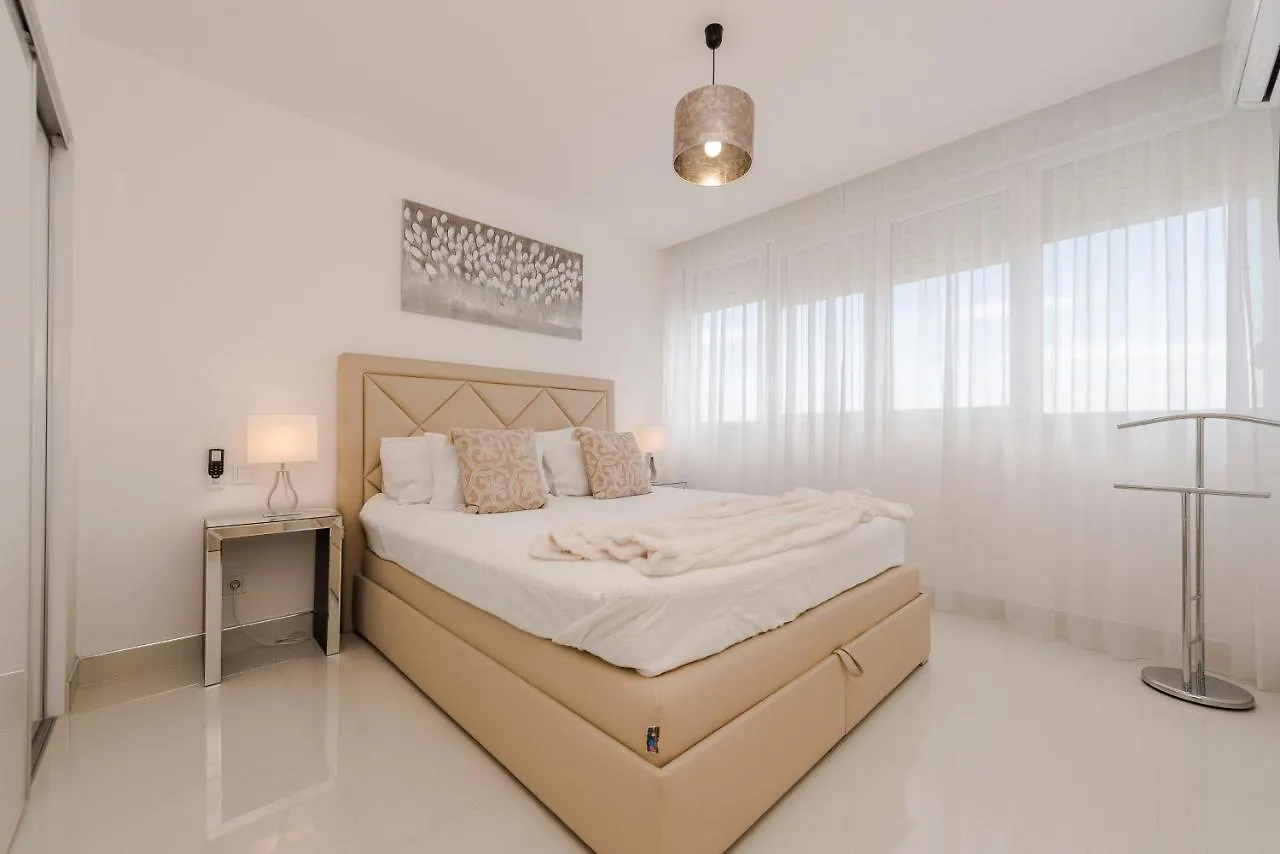 Urban Luxury Apartment Ζαντάρ