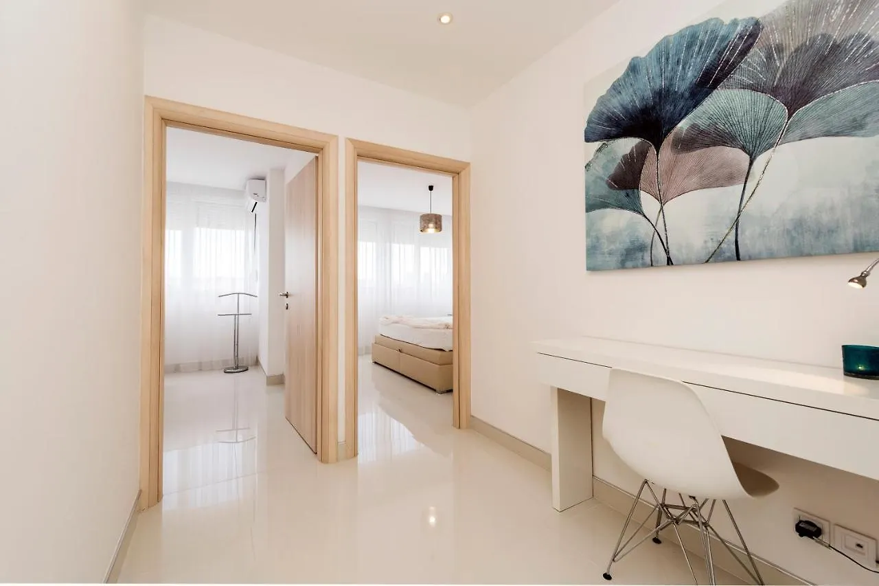 Urban Luxury Apartment Ζαντάρ